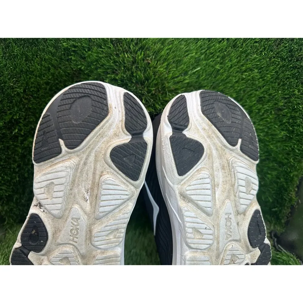 Hoka One One hoka one